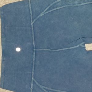 LuluLemon Textured Workout Tights Inside Hidden Pocket Never Worn Size 6
